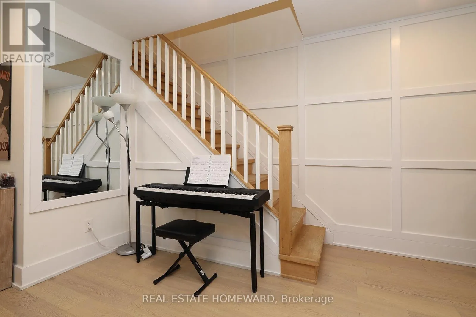 31 WOODROW AVENUE