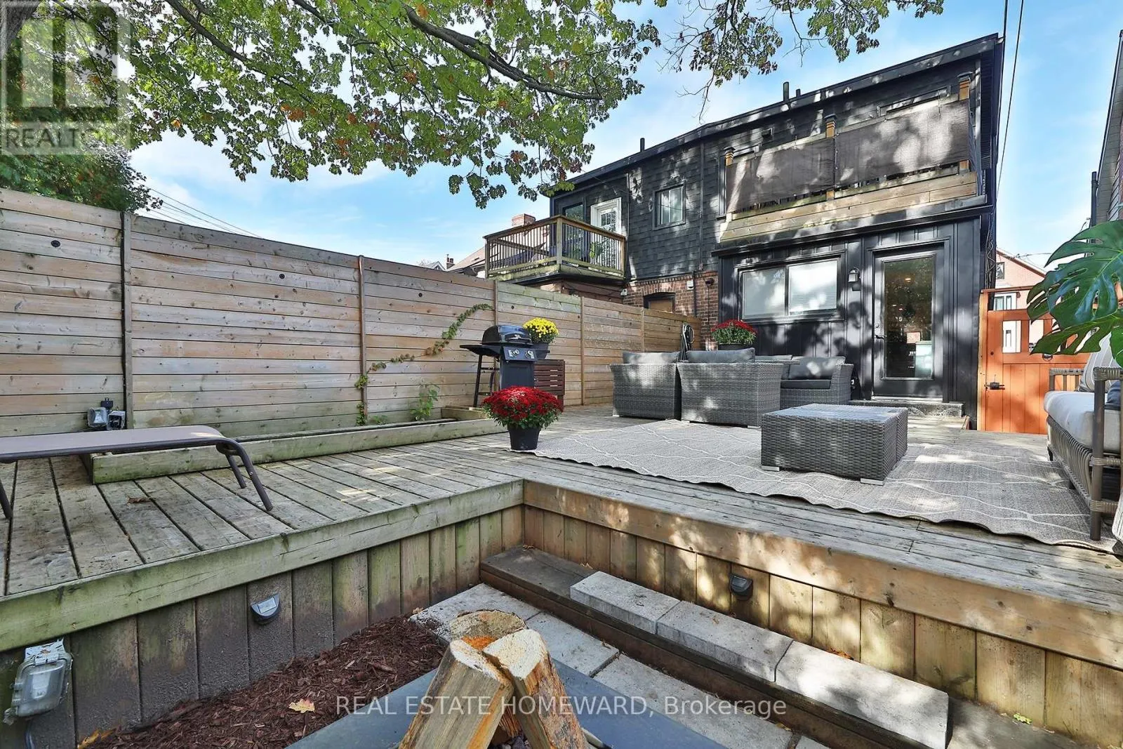 31 WOODROW AVENUE