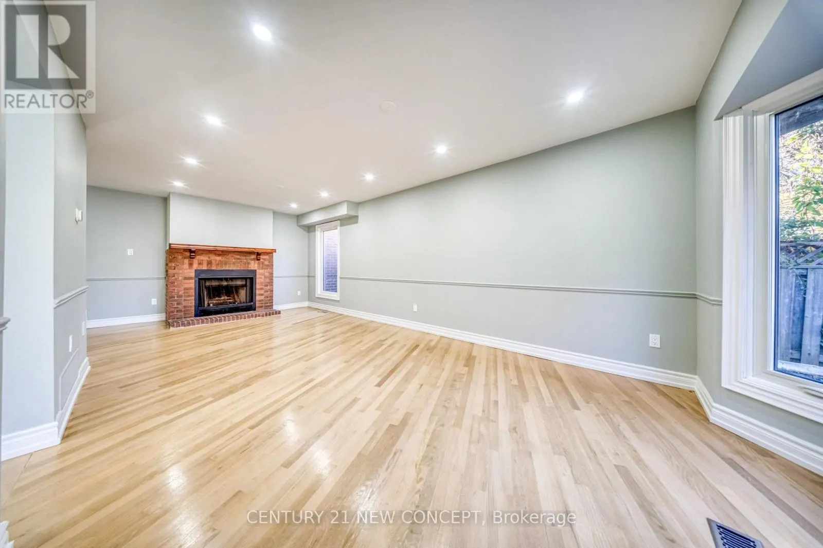 1100 DUNBARTON ROAD