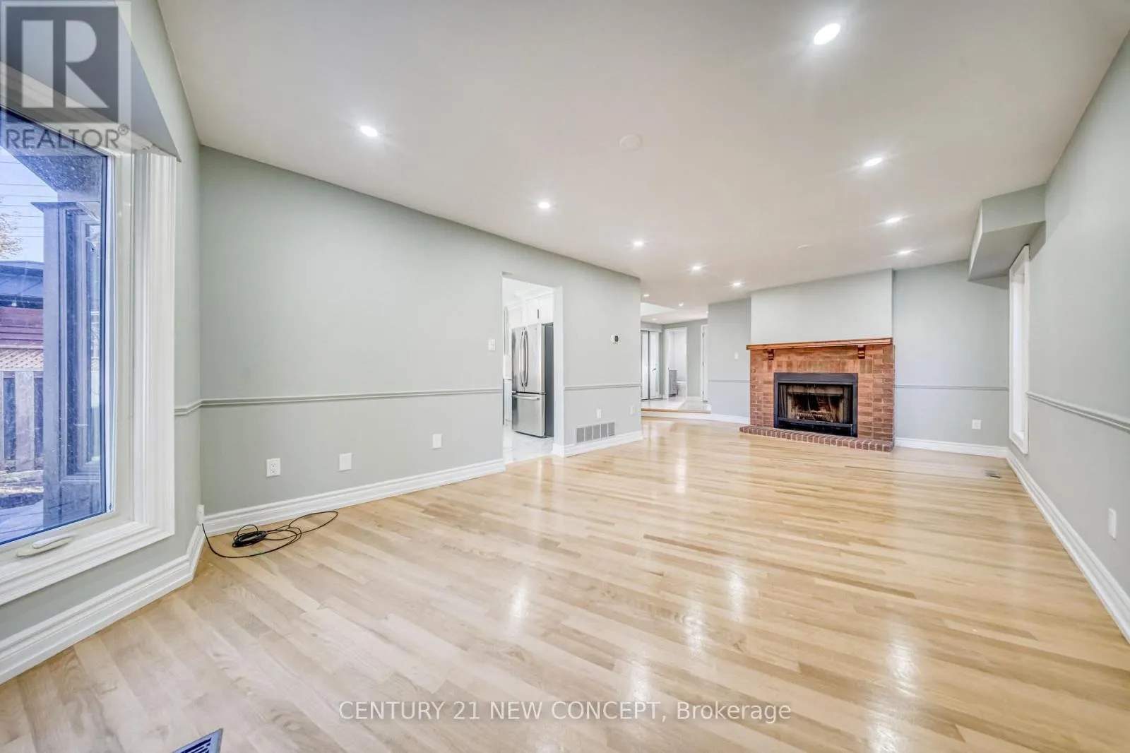 1100 DUNBARTON ROAD
