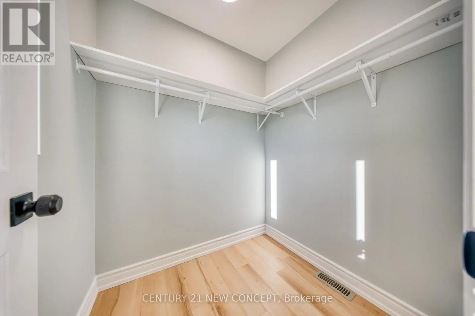 1100 DUNBARTON ROAD
