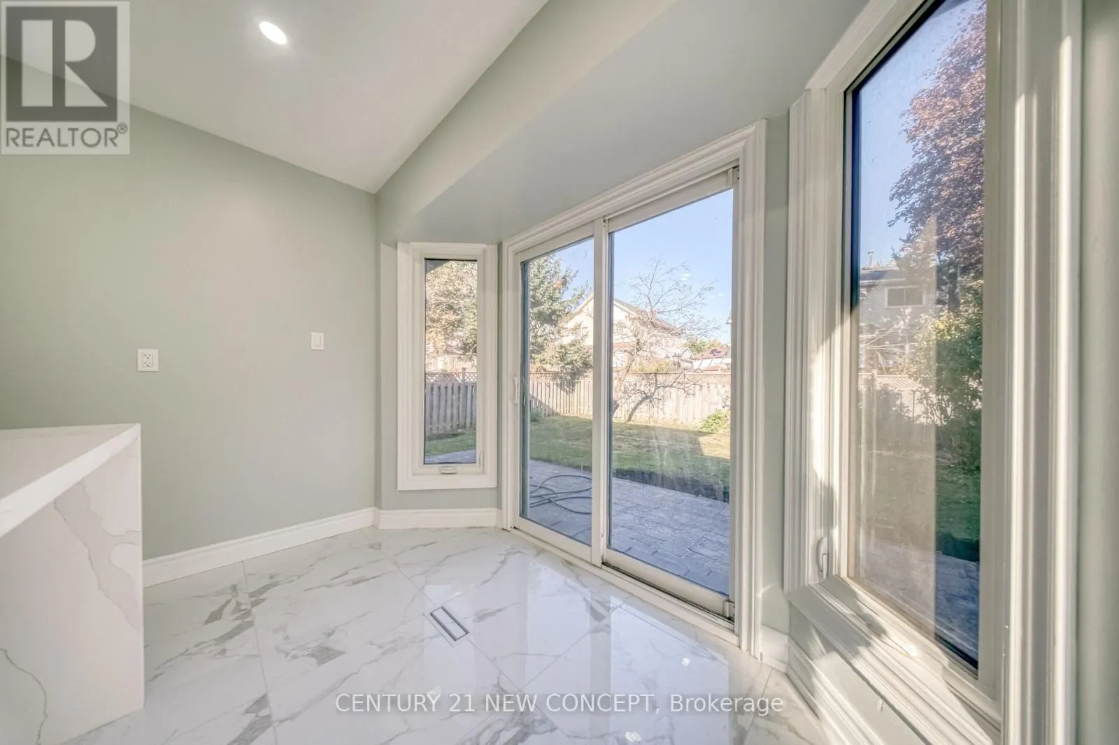 1100 DUNBARTON ROAD