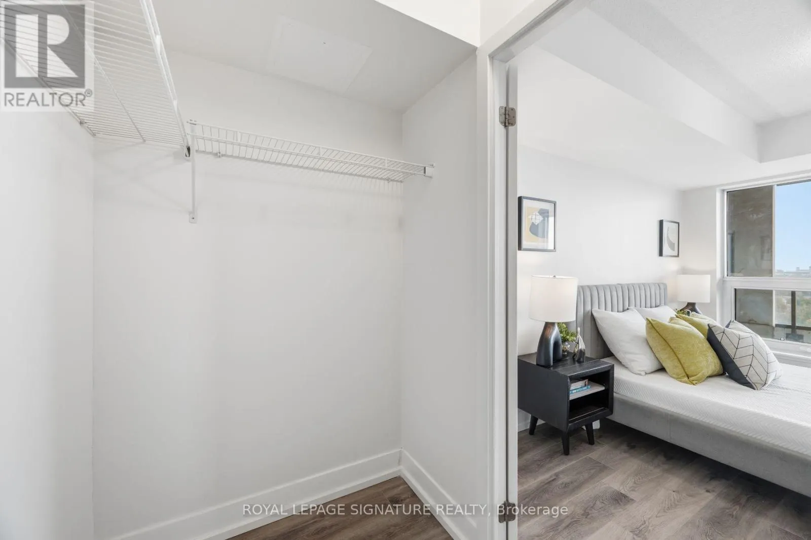 1206 - 1255 BAYLY STREET