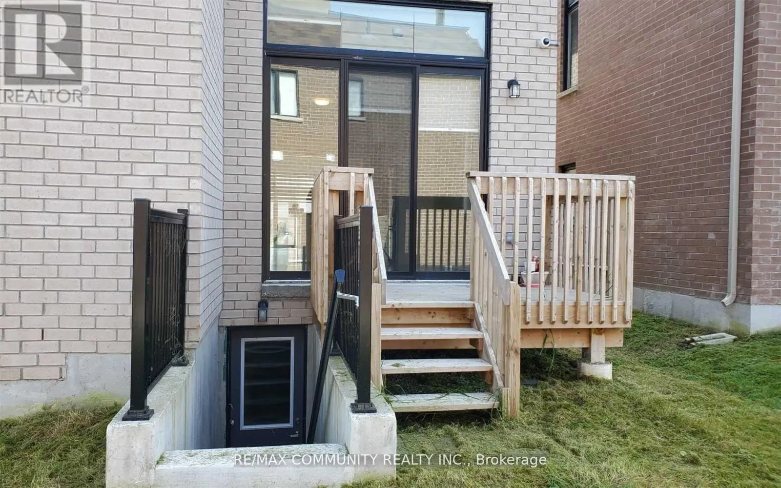 BSMT - 2 CROWS NEST LANE