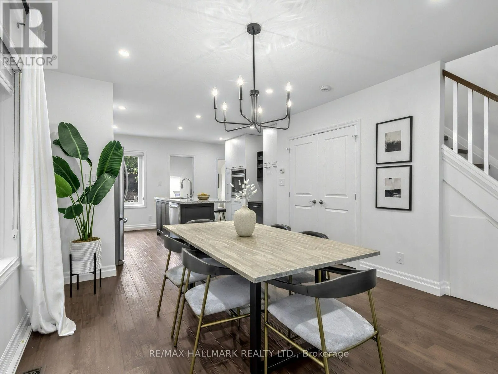 235 GLEBEHOLME BOULEVARD