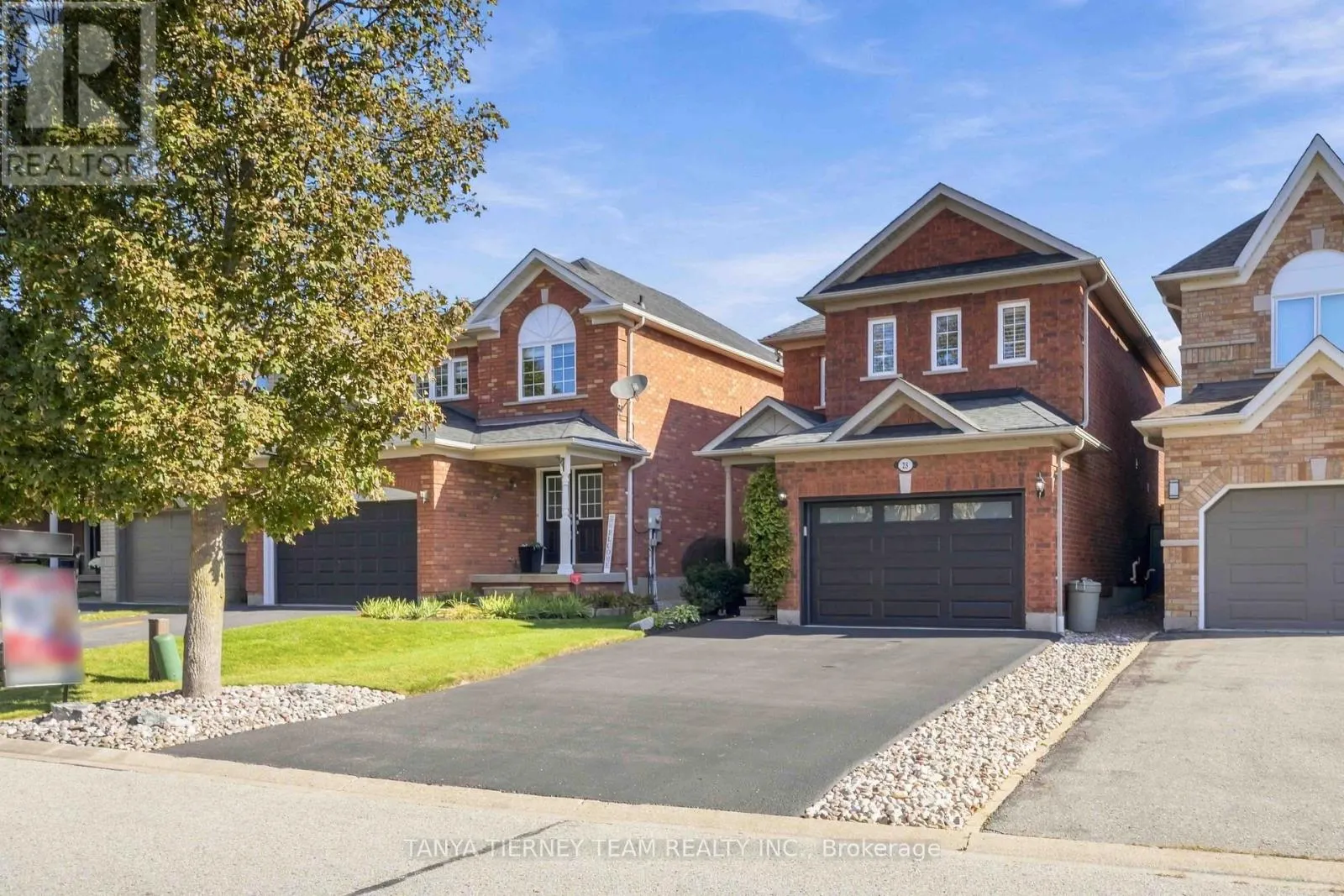 28 CASTLE GREEN DRIVE