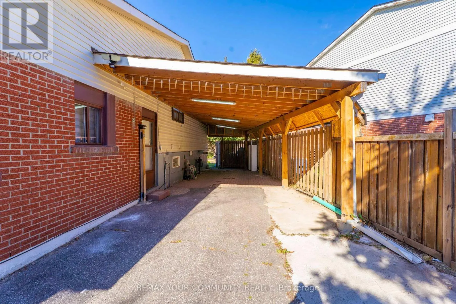 156 QUANTRELL TRAIL