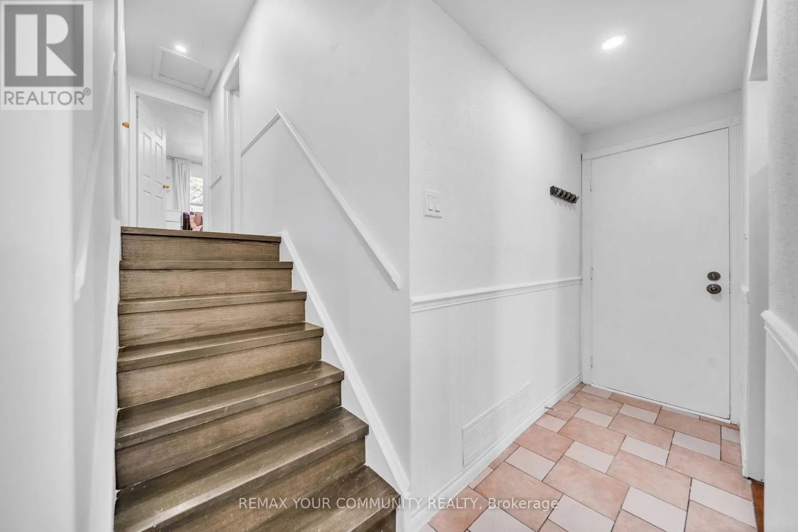 156 QUANTRELL TRAIL