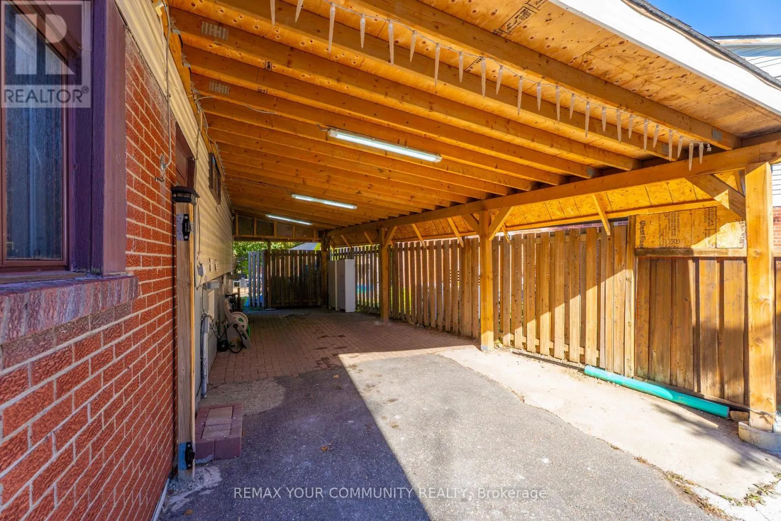 156 QUANTRELL TRAIL