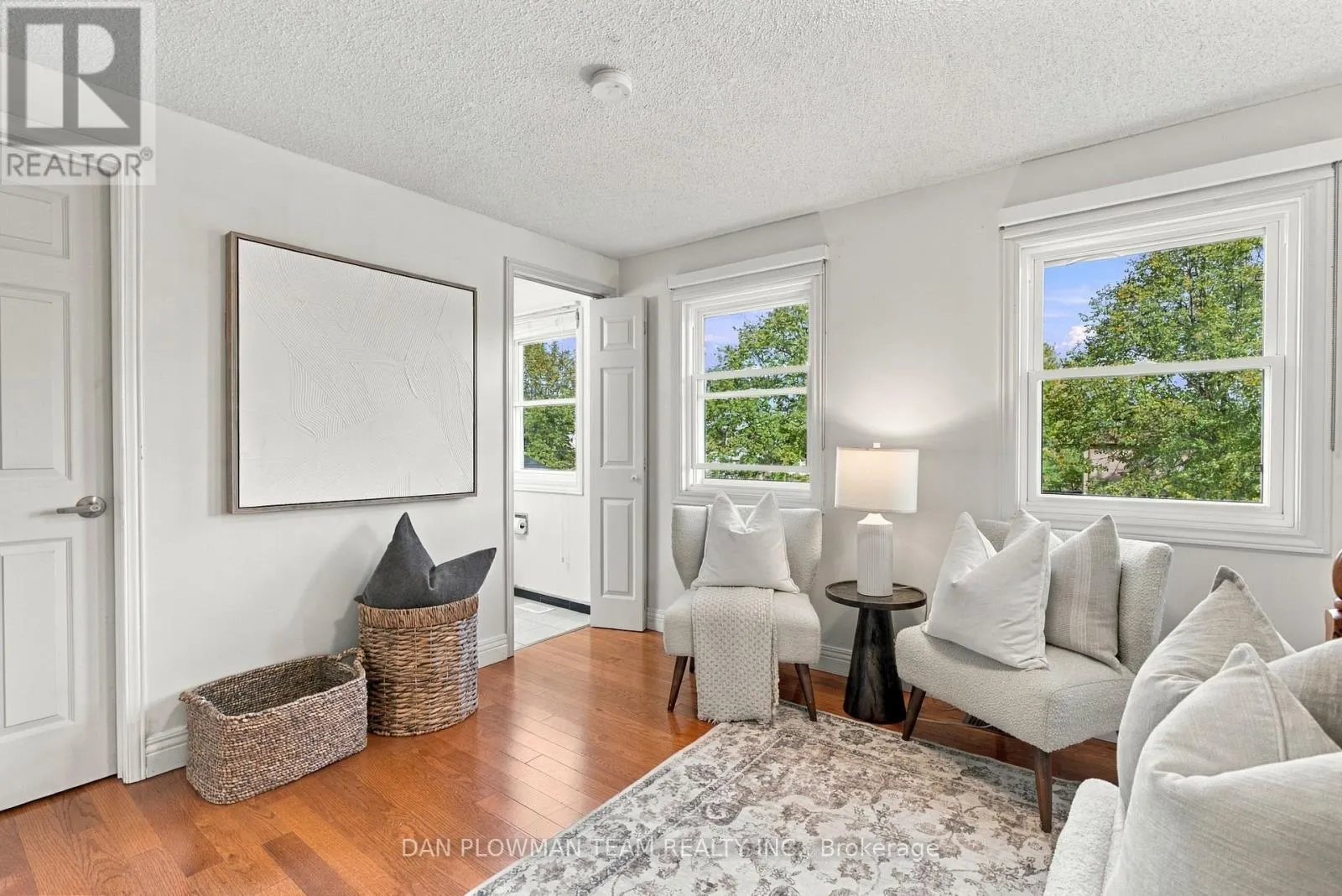 660 FOXWOOD TRAIL