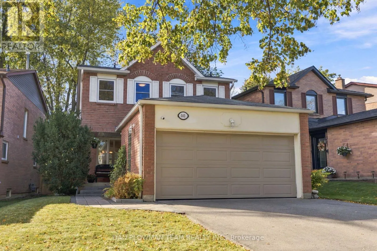 660 FOXWOOD TRAIL
