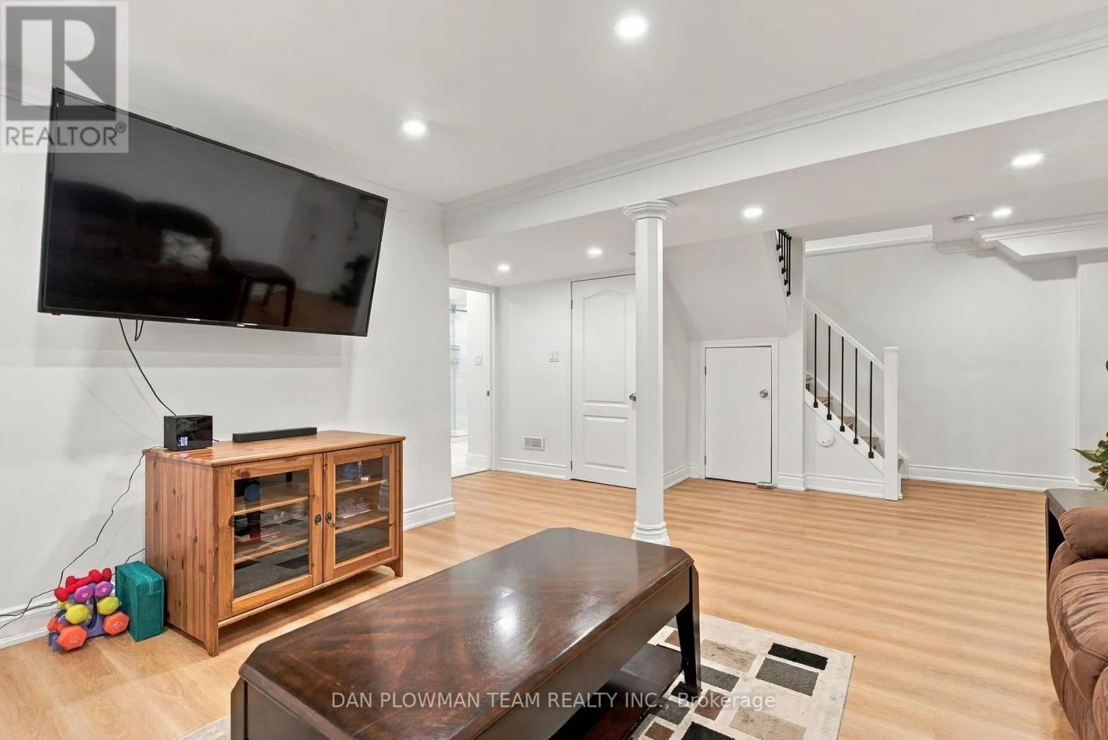 660 FOXWOOD TRAIL