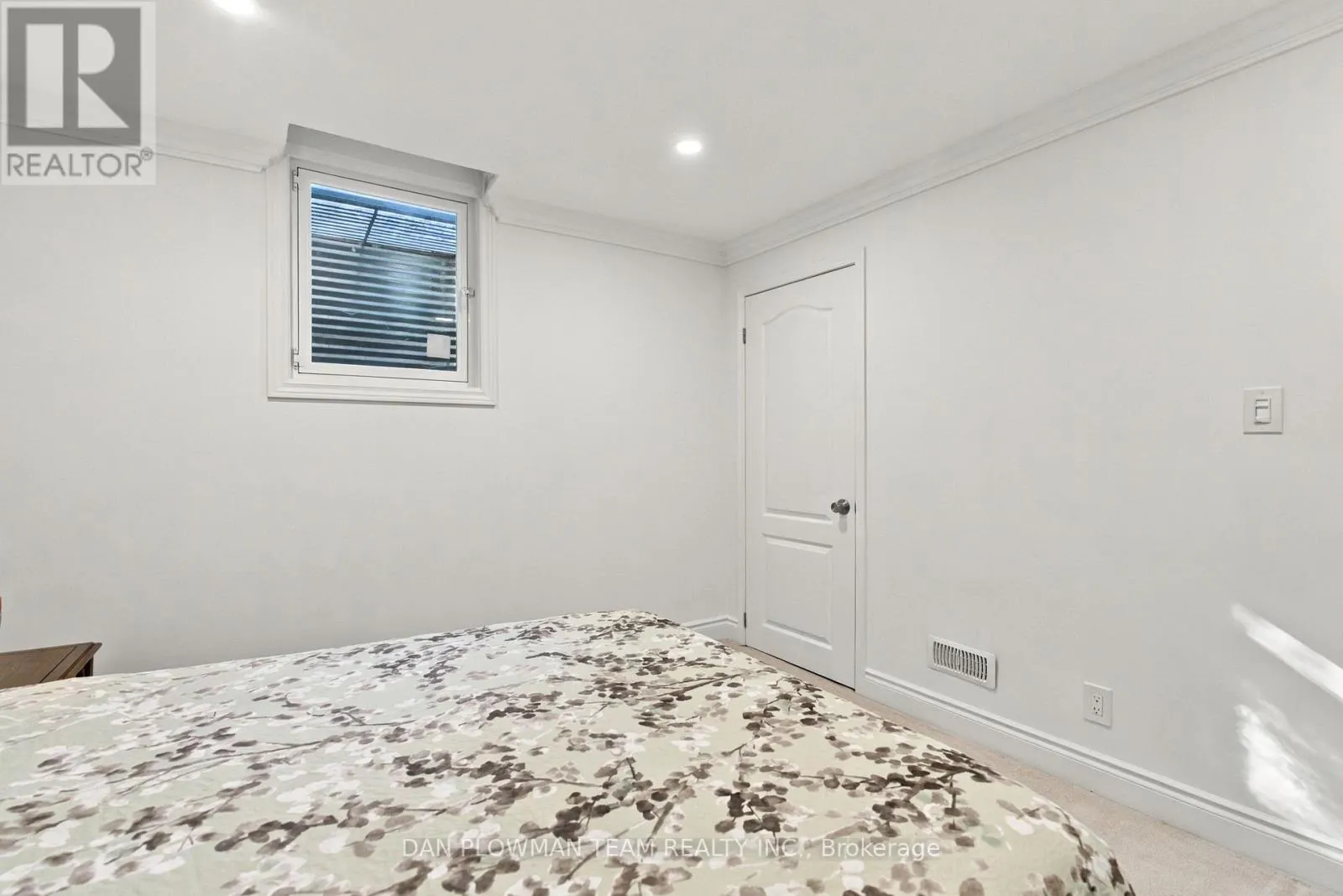 660 FOXWOOD TRAIL