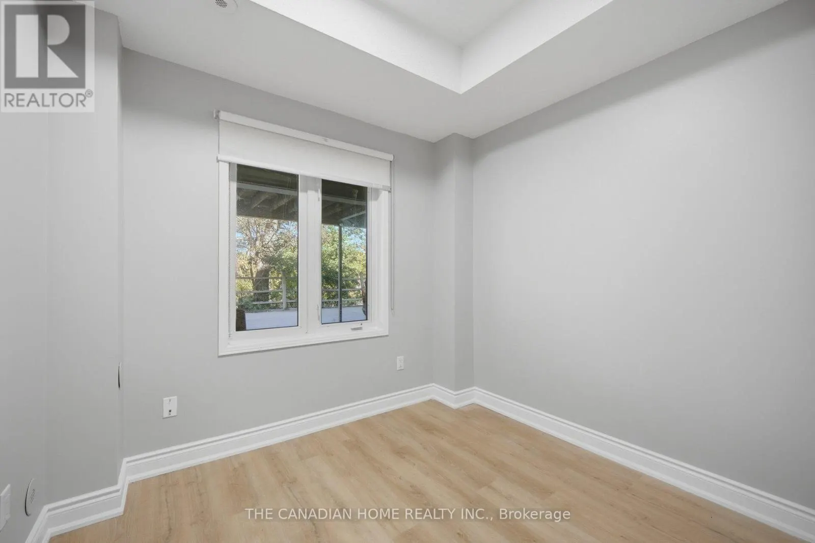 38 - 901 KENNEDY ROAD