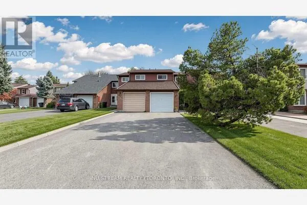 25 TREETOPS COURT