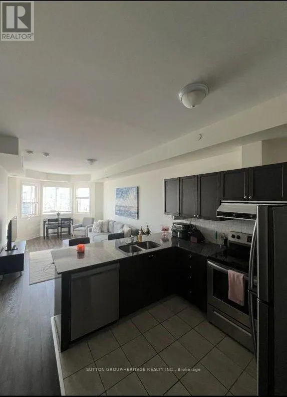 301 - 70 SHIPWAY AVENUE W