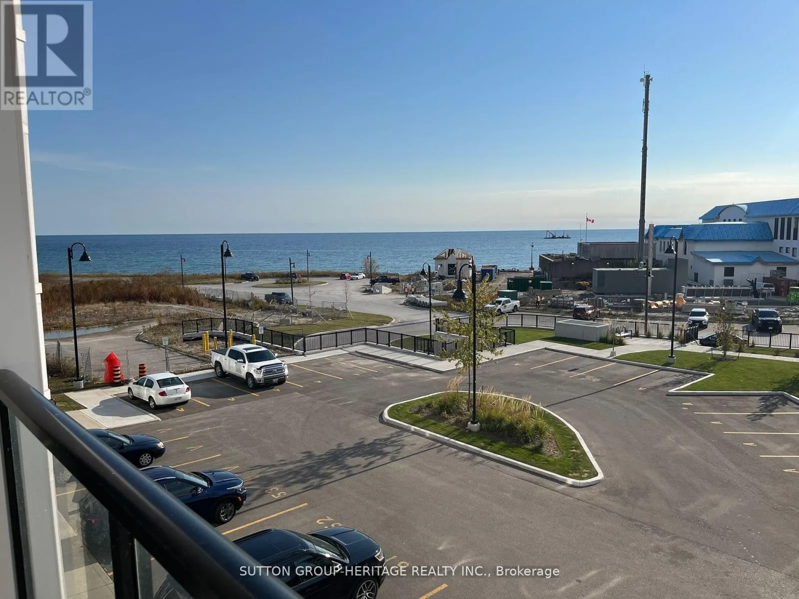 301 - 70 SHIPWAY AVENUE W