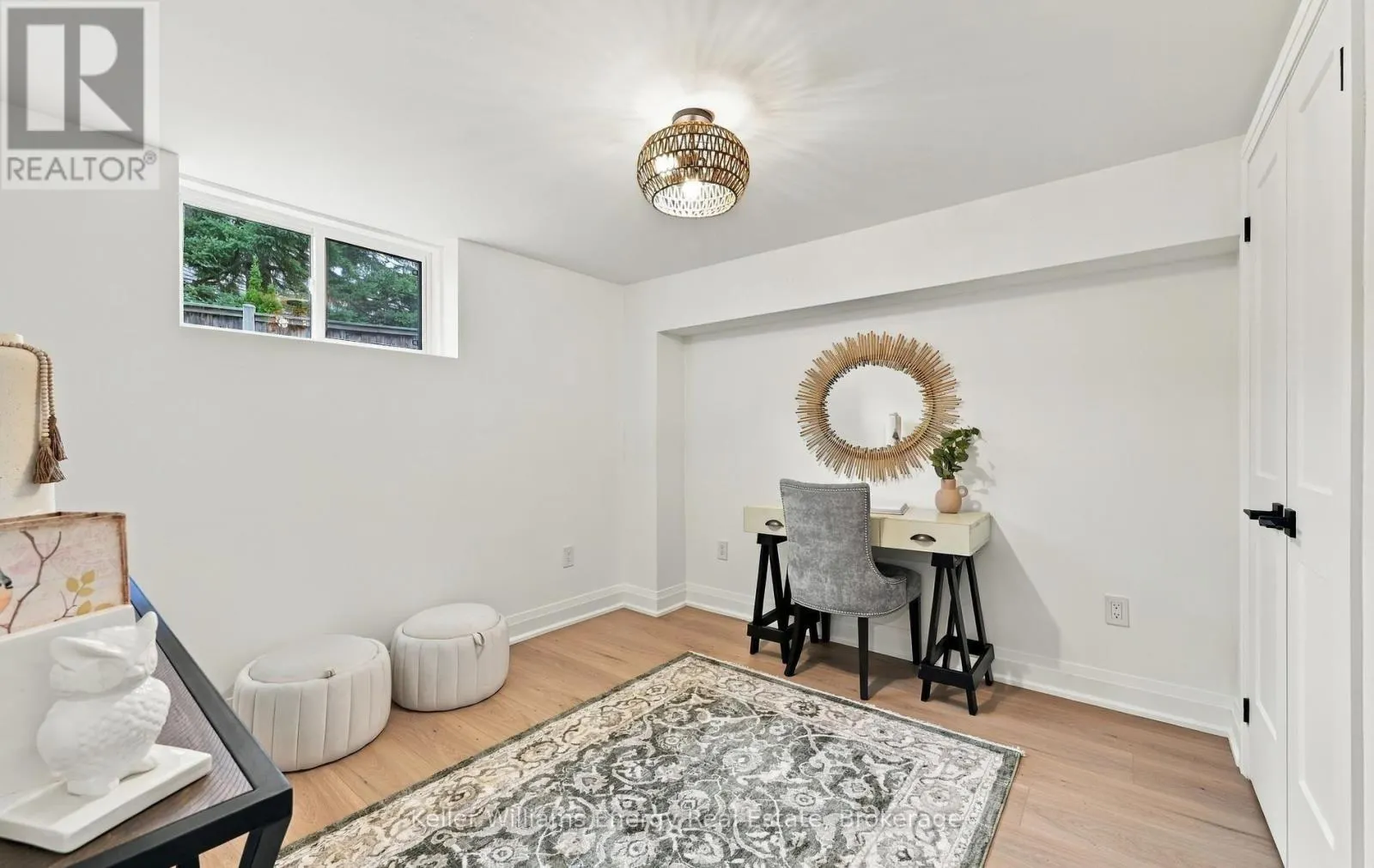 10 HEBER DOWN CRESCENT