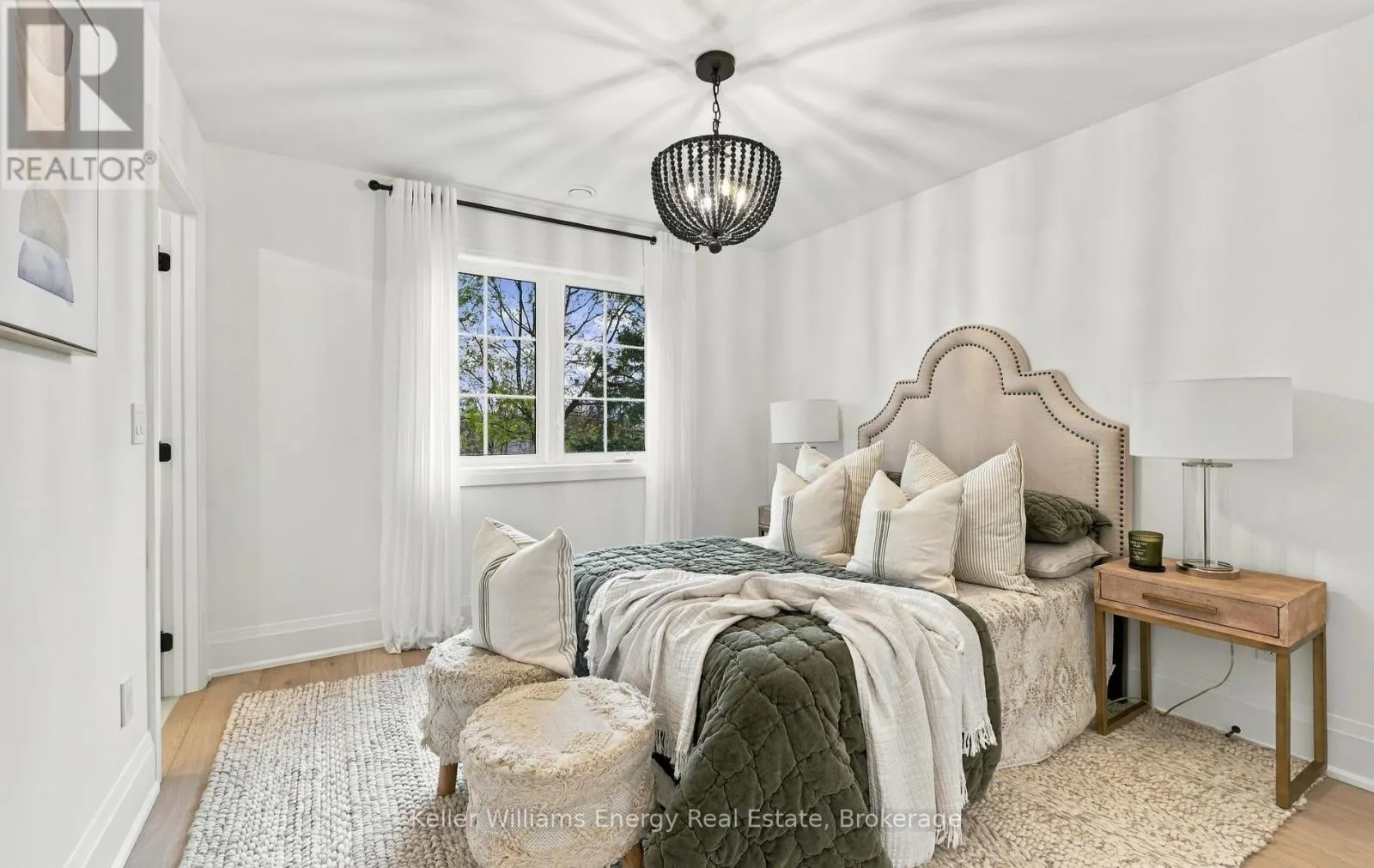 10 HEBER DOWN CRESCENT