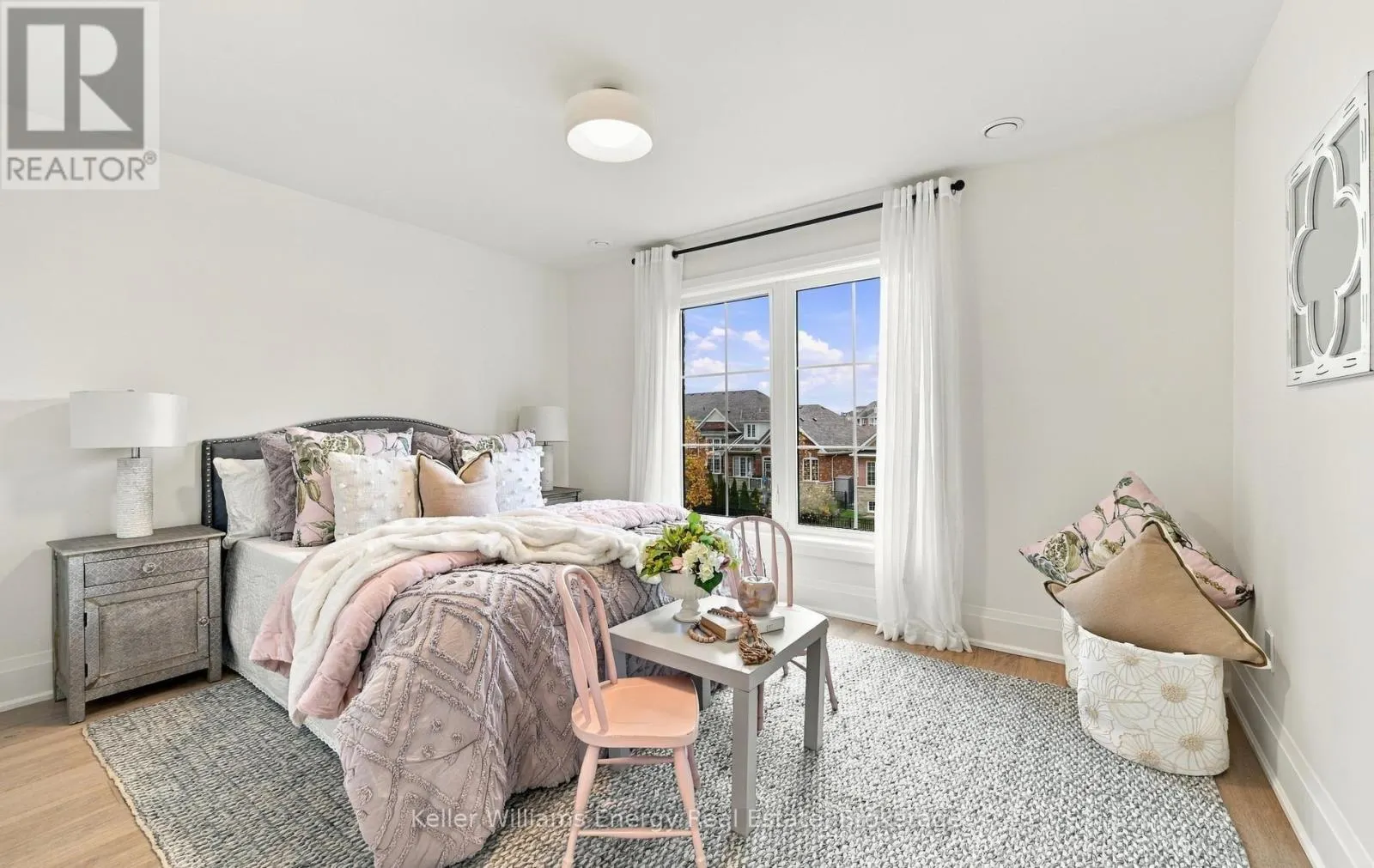 10 HEBER DOWN CRESCENT