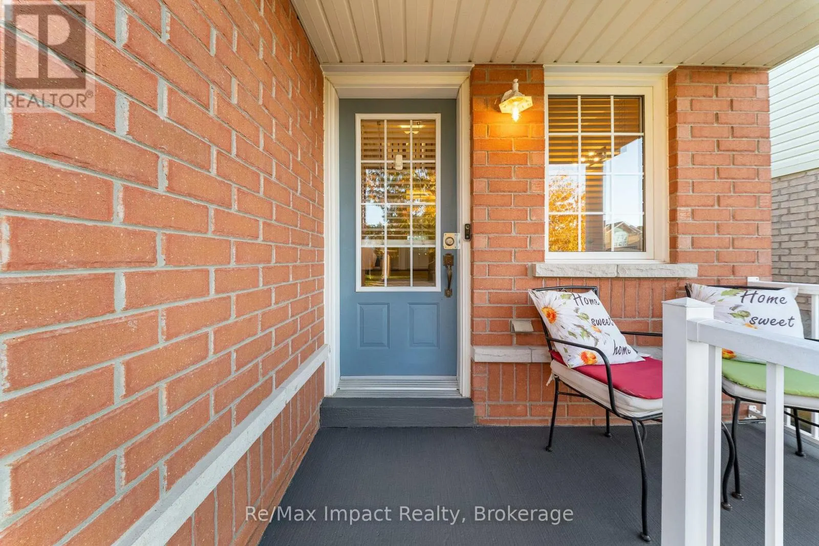 527 FALCONRIDGE DRIVE