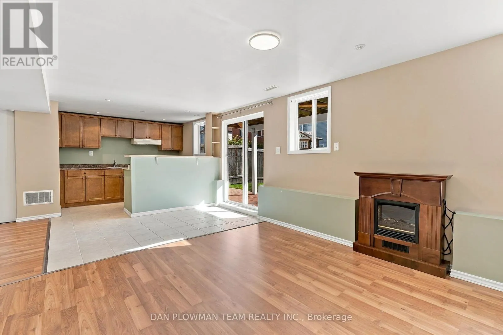 62 MOYNAHAN CRESCENT