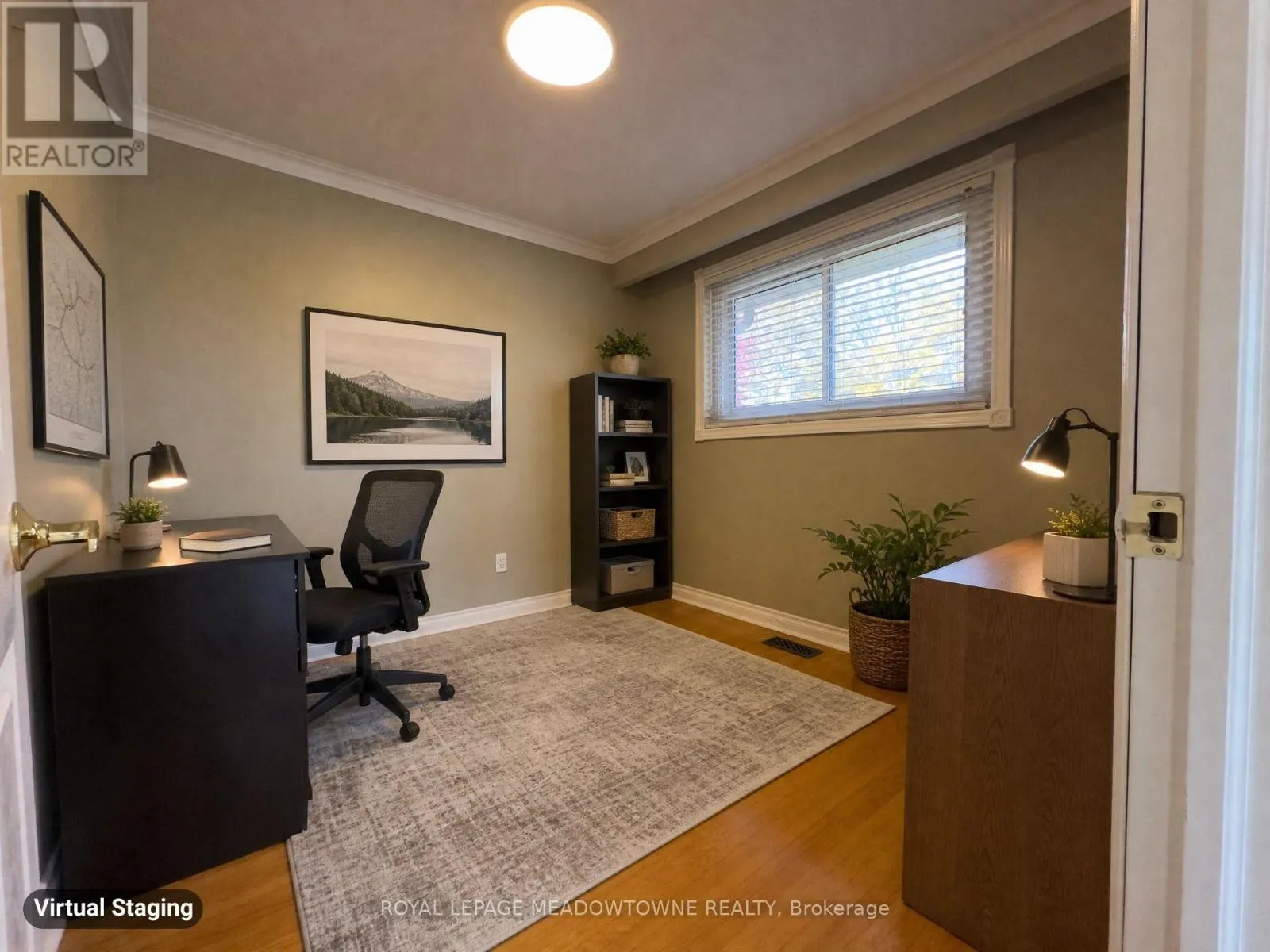 UPPER - 158 CORONATION DRIVE