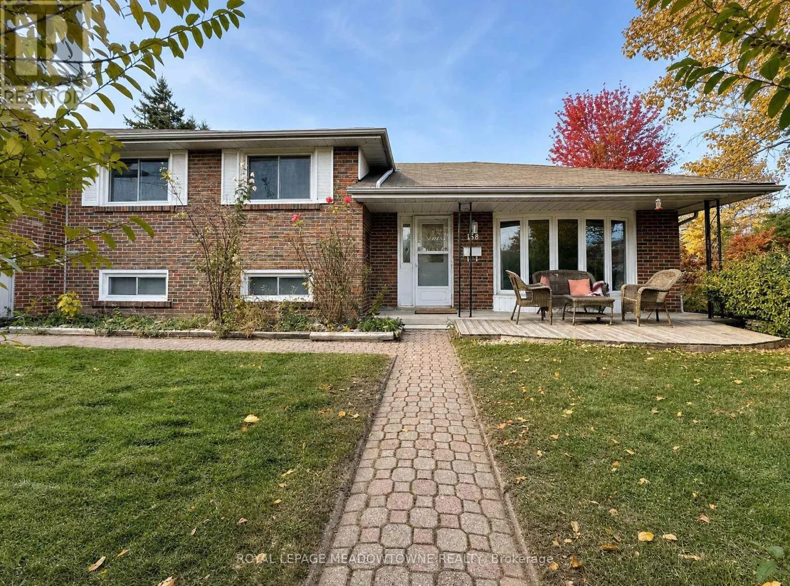 UPPER - 158 CORONATION DRIVE