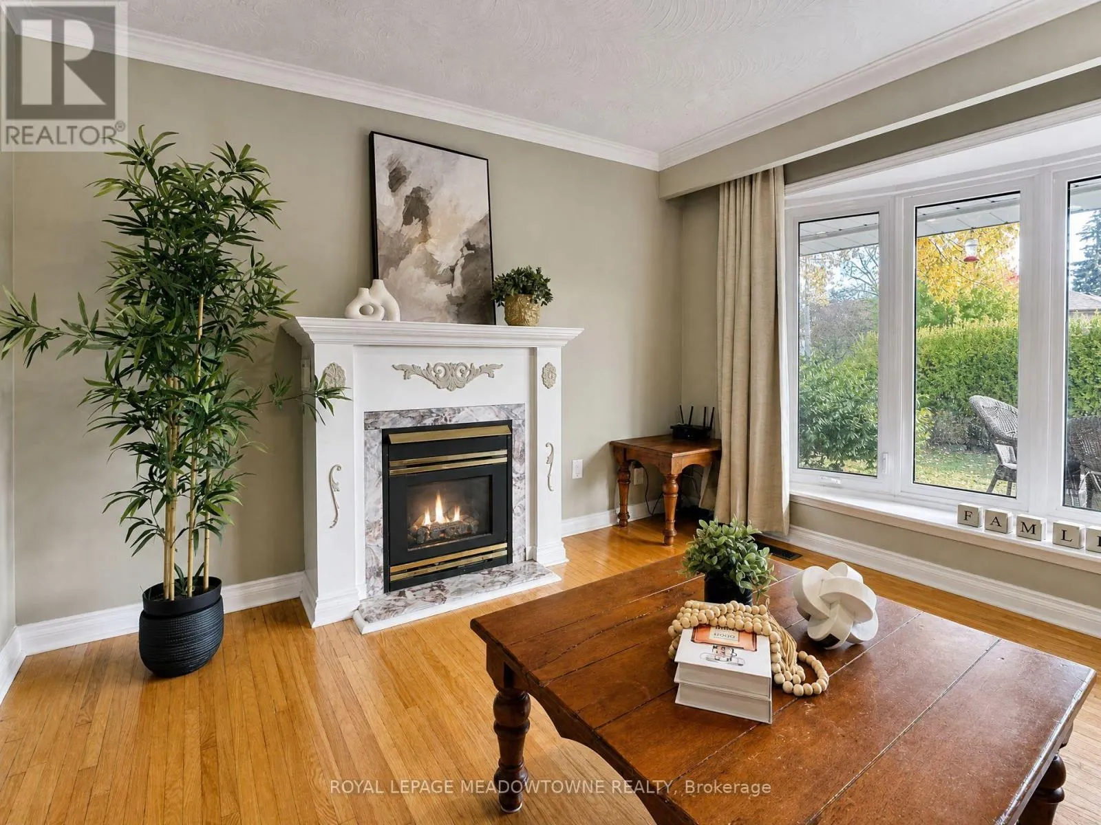 UPPER - 158 CORONATION DRIVE