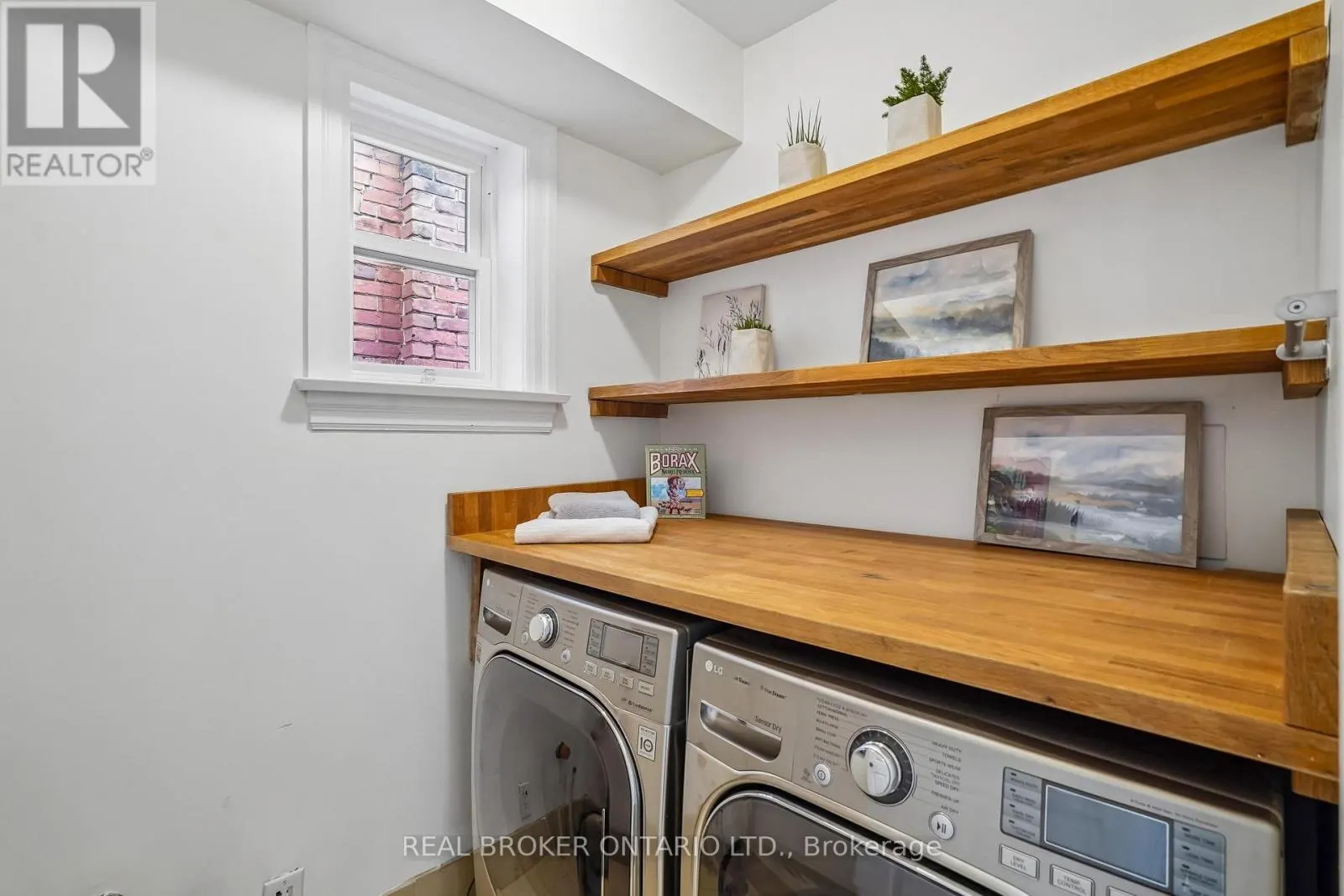 20 BROOKMOUNT ROAD
