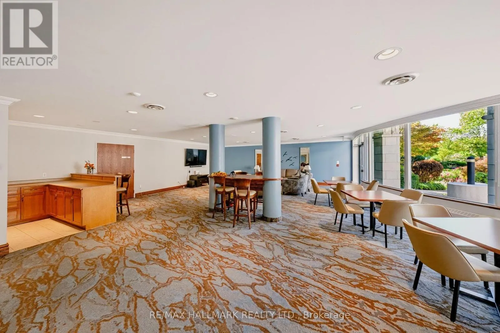 410 - 9 BOARDWALK DRIVE