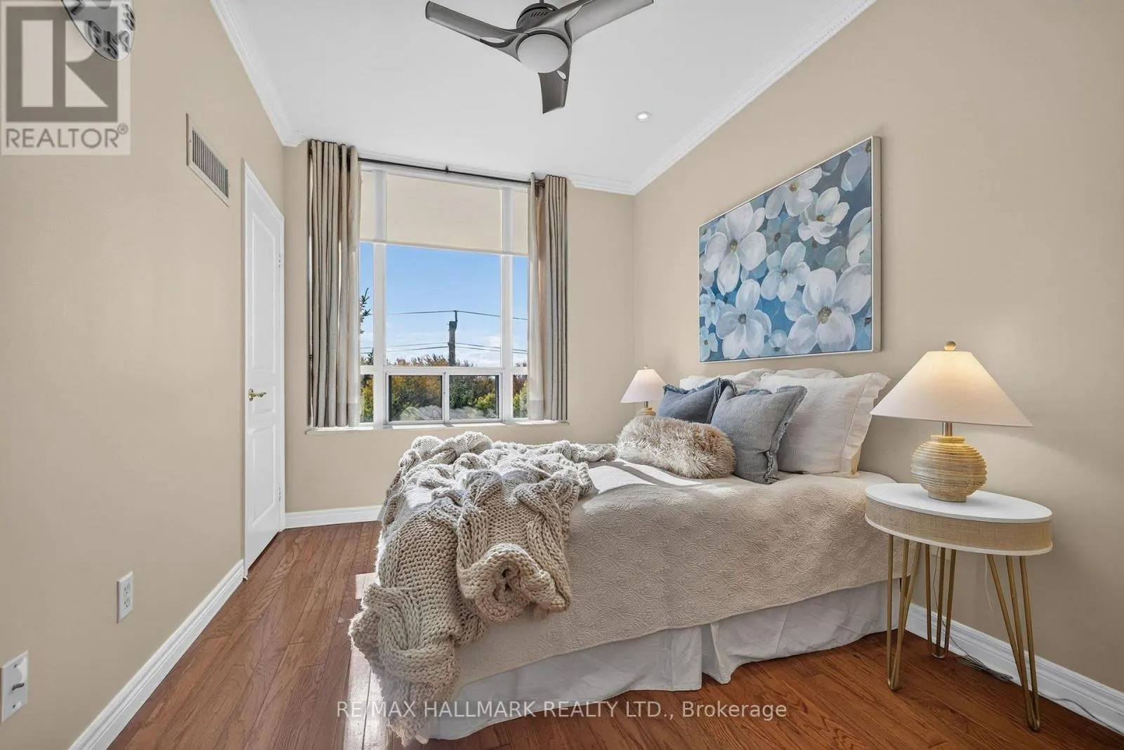 410 - 9 BOARDWALK DRIVE