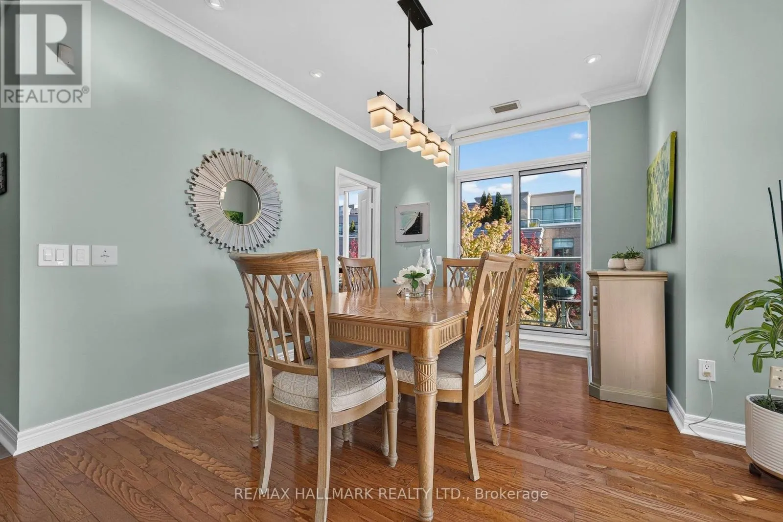 410 - 9 BOARDWALK DRIVE
