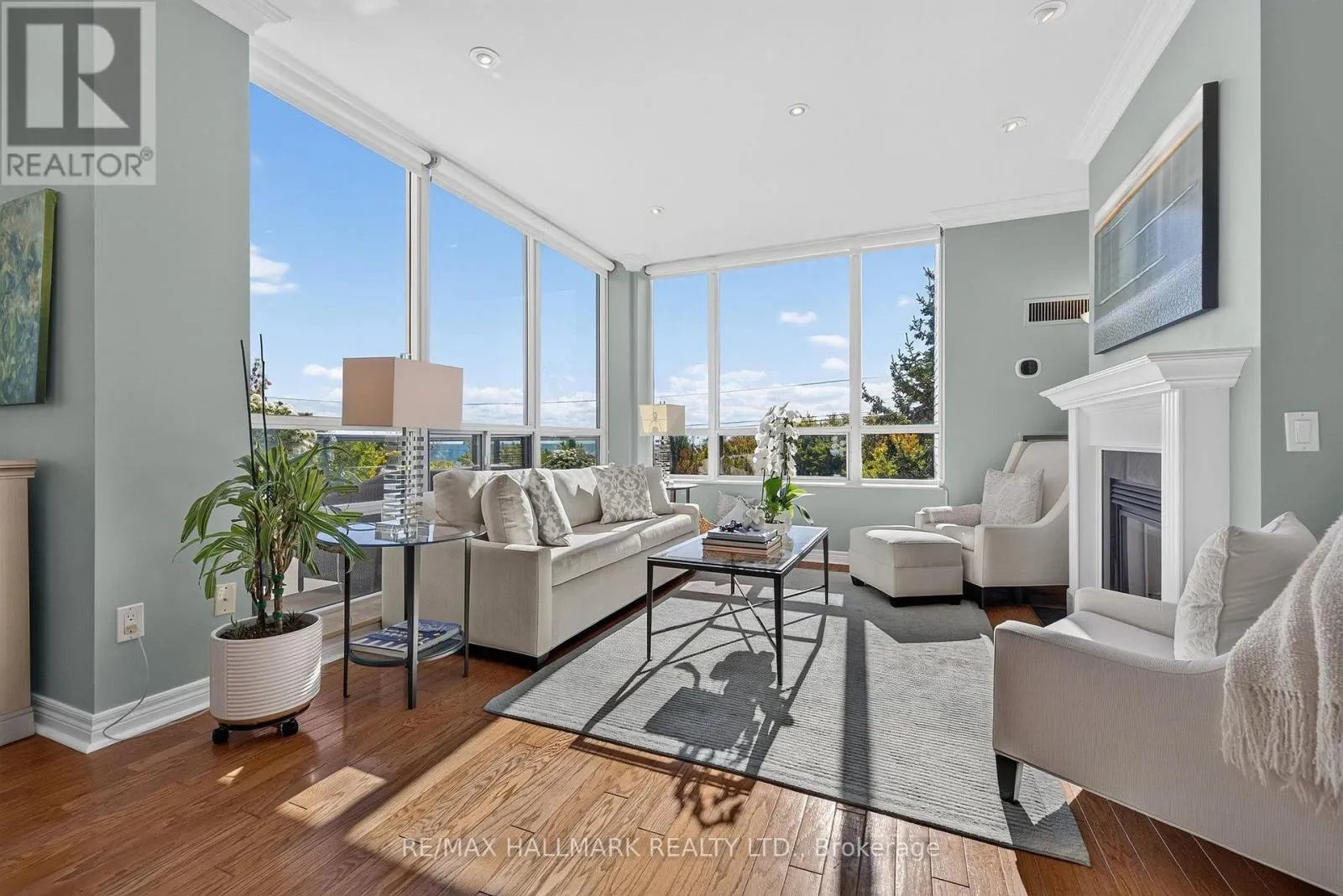 410 - 9 BOARDWALK DRIVE