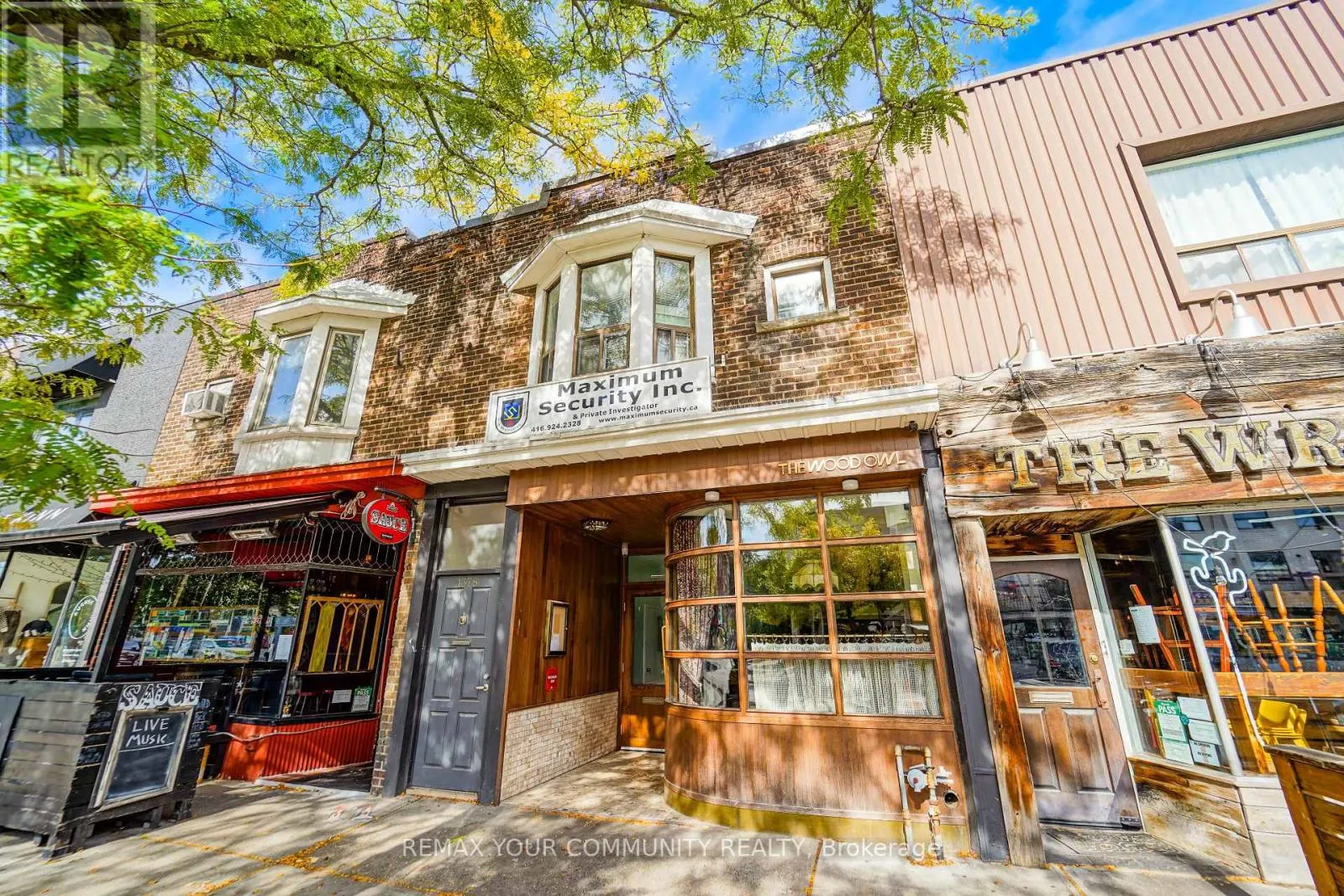 ROOM 3 - 1378 DANFORTH AVENUE