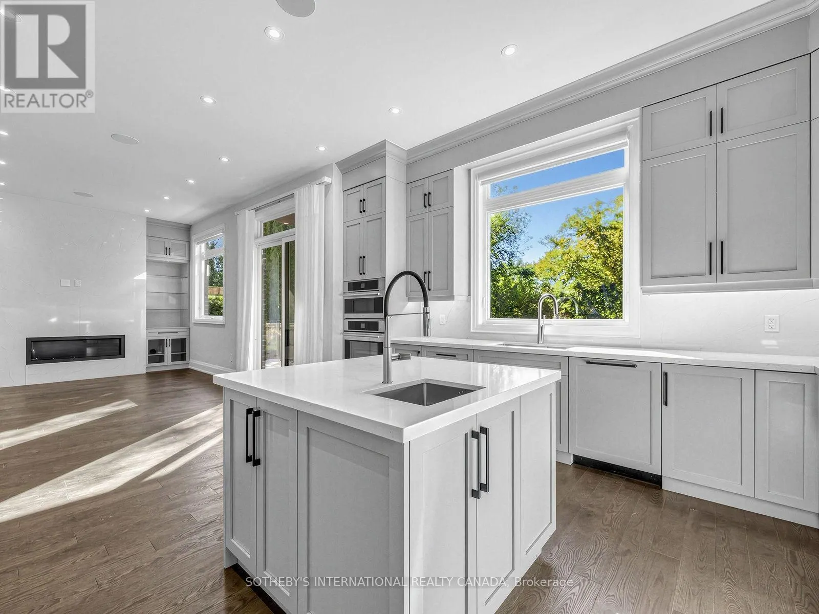 4 BIRCHLAWN AVENUE