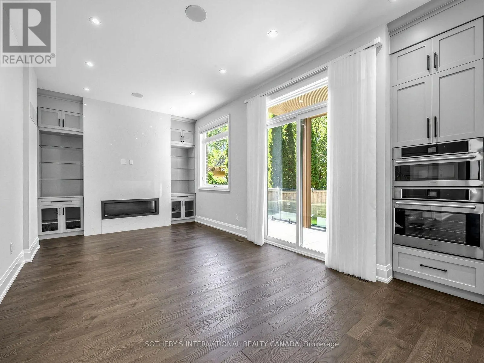 4 BIRCHLAWN AVENUE