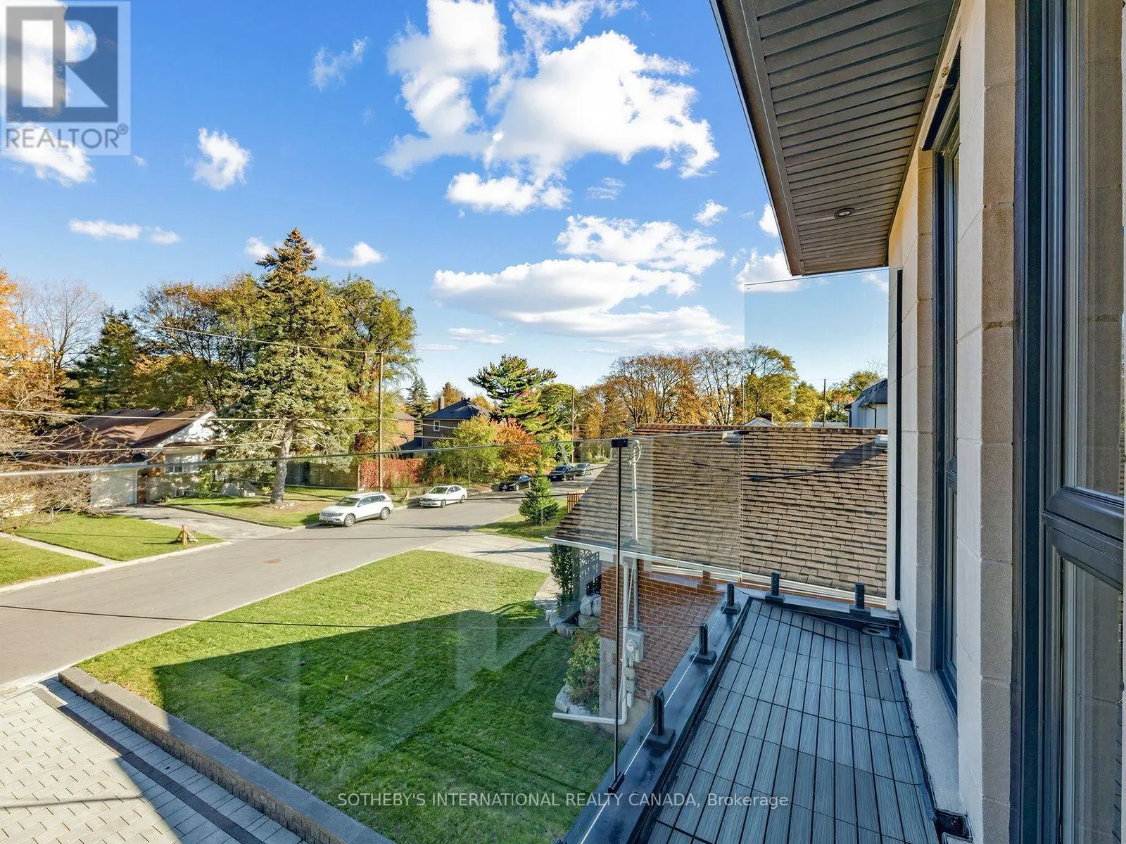 4 BIRCHLAWN AVENUE