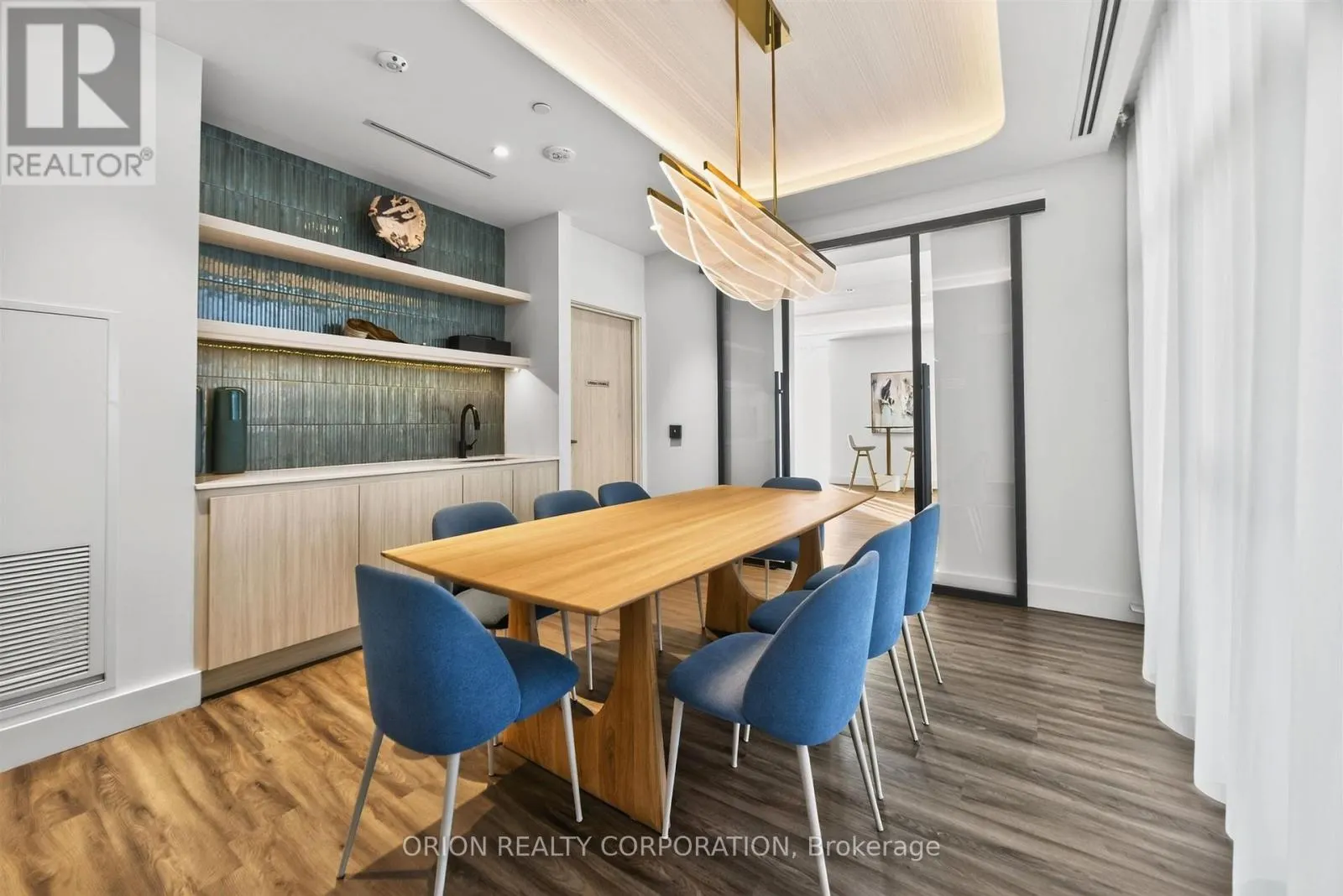 910 - 1010 SANDY BEACH ROAD