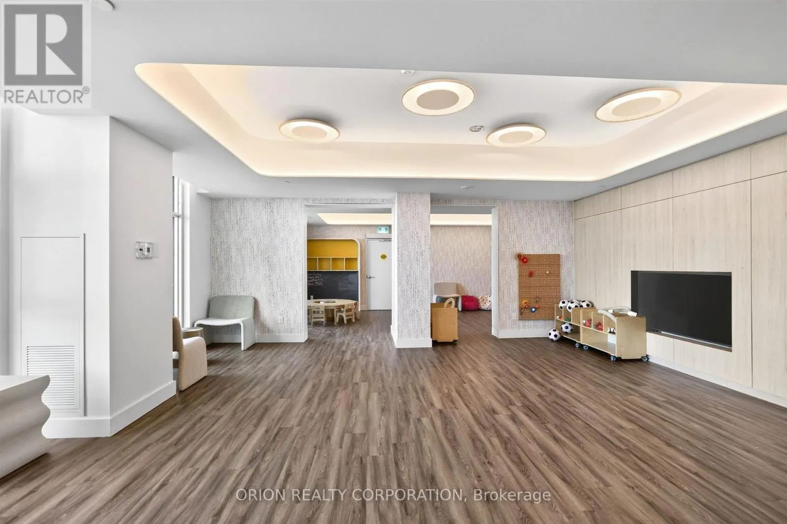 1802 - 1010 SANDY BEACH ROAD