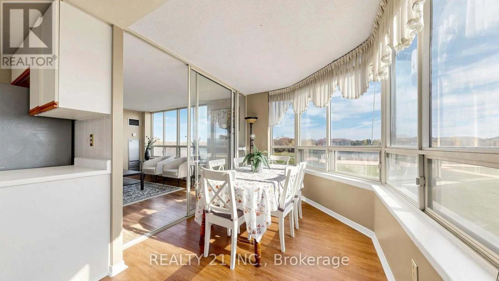 429 - 3 GREYSTONE WALK DRIVE