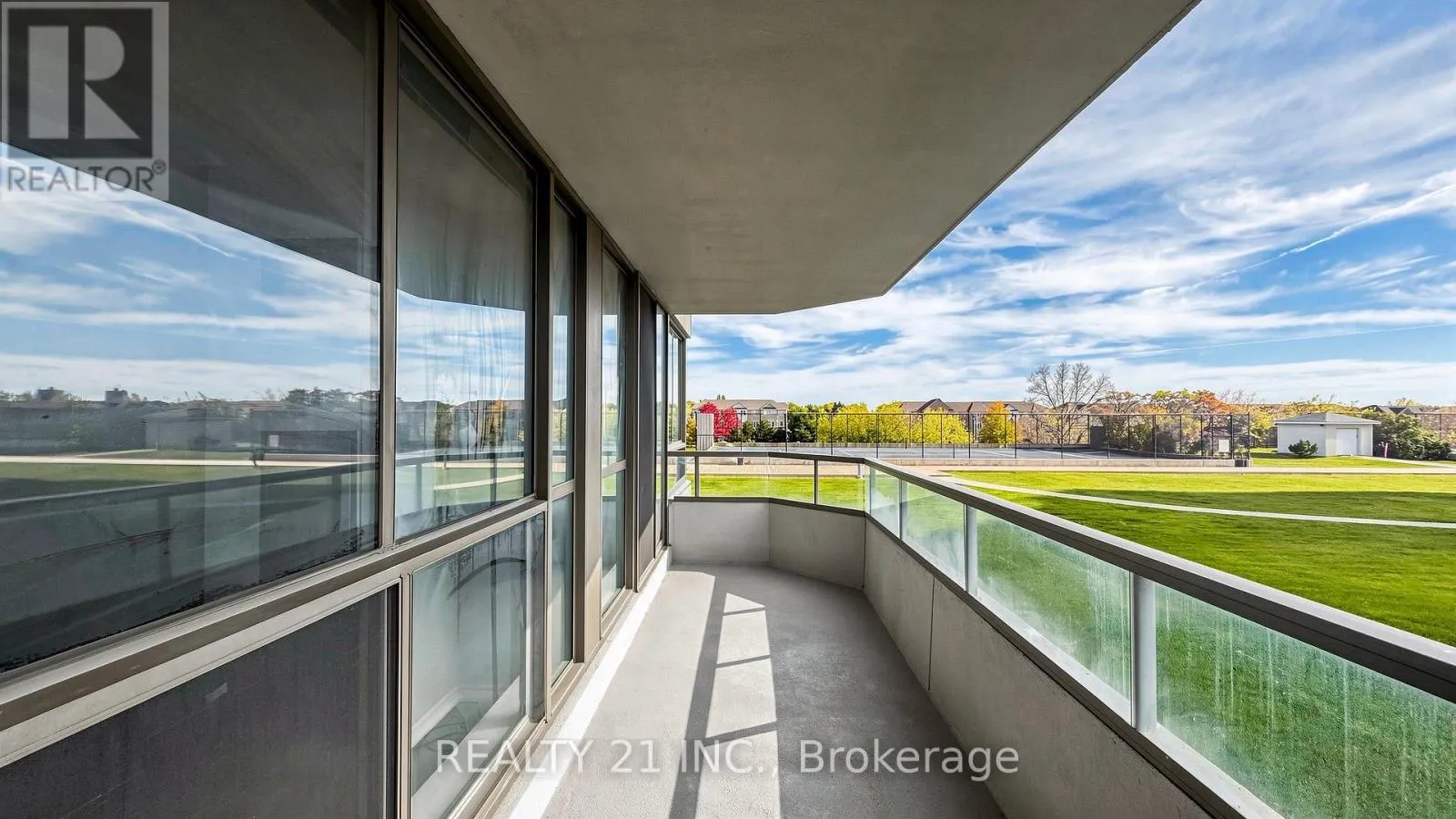 429 - 3 GREYSTONE WALK DRIVE