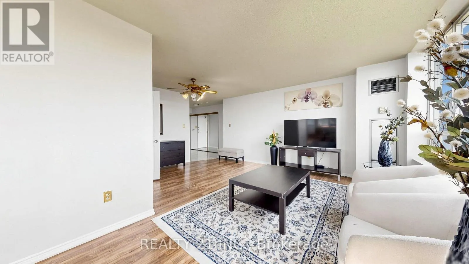 429 - 3 GREYSTONE WALK DRIVE