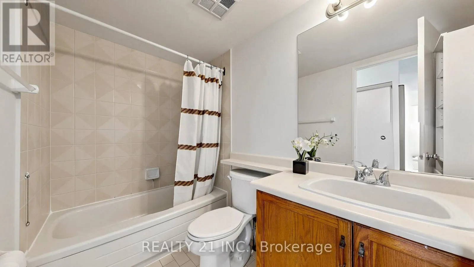 429 - 3 GREYSTONE WALK DRIVE