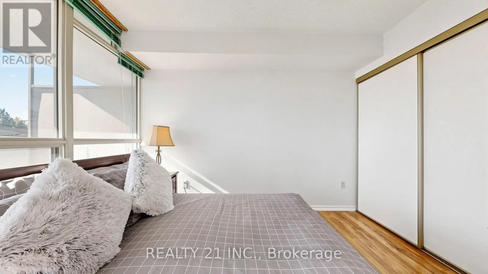 429 - 3 GREYSTONE WALK DRIVE