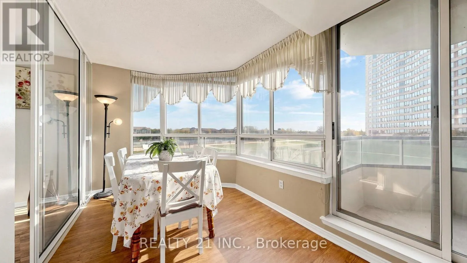 429 - 3 GREYSTONE WALK DRIVE