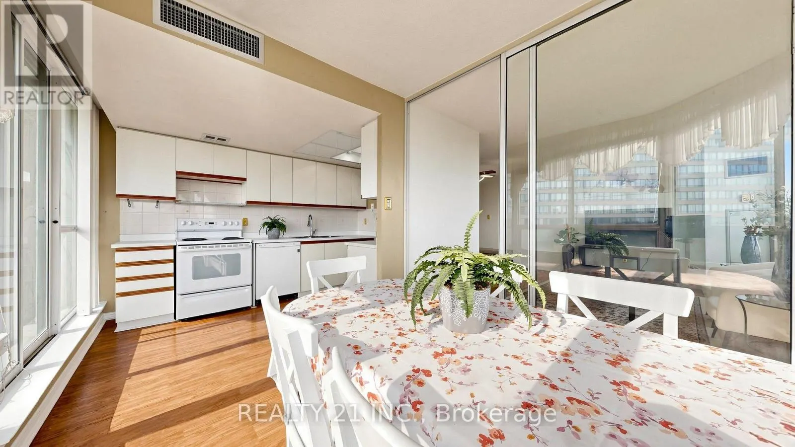 429 - 3 GREYSTONE WALK DRIVE