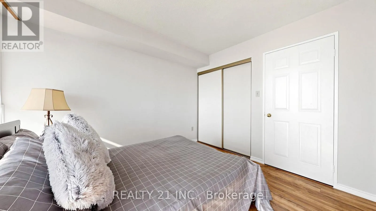 429 - 3 GREYSTONE WALK DRIVE