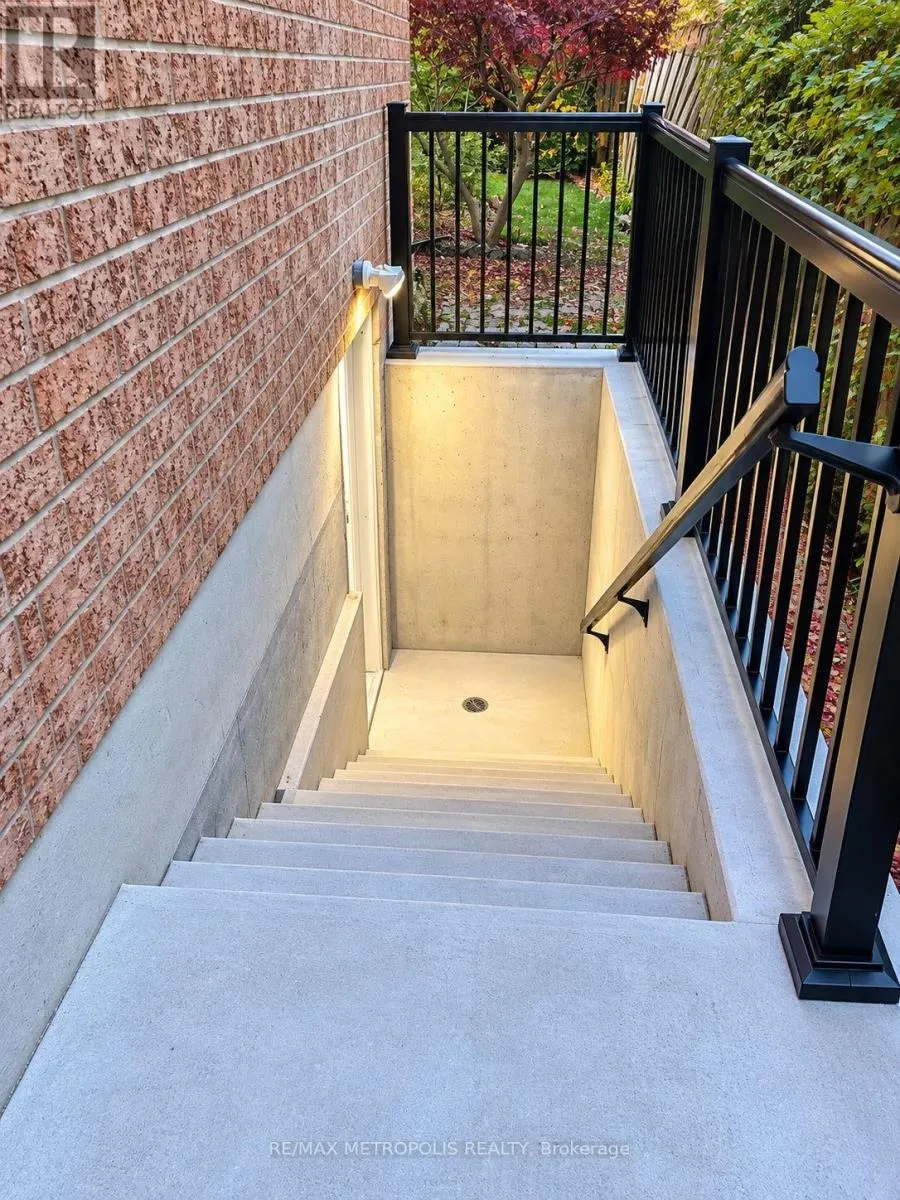 BSMT - 5 GLENAYR GATE