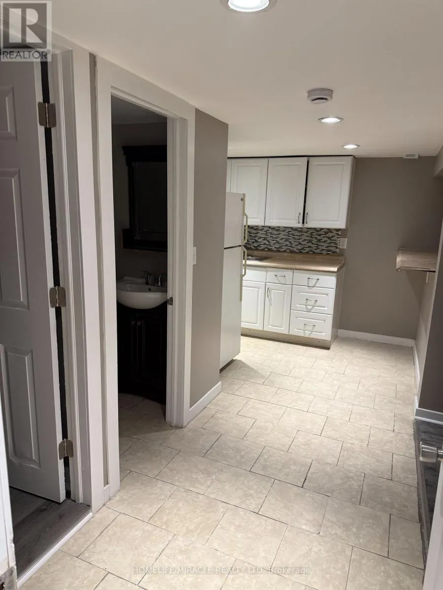 BASEMENT - 145 BARRIE AVENUE